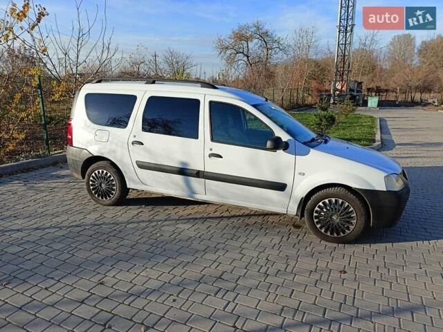 Білий Дачія Logan, об'ємом двигуна 1.46 л та пробігом 206 тис. км за 5300 $, фото 1 на Automoto.ua