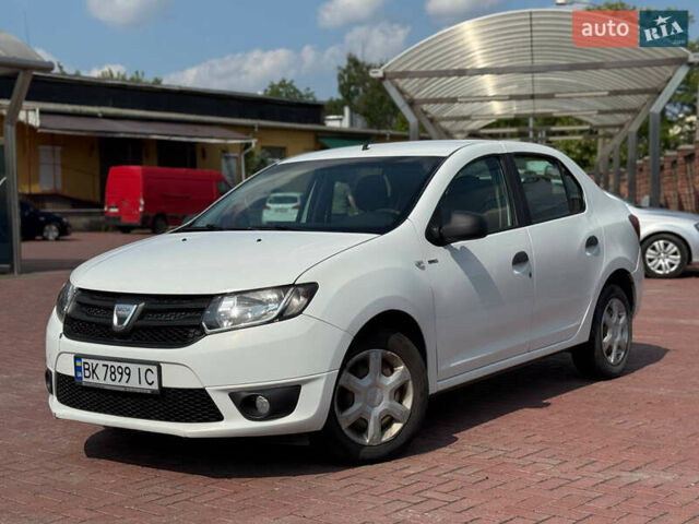 Білий Дачія Logan, об'ємом двигуна 1.2 л та пробігом 300 тис. км за 4200 $, фото 1 на Automoto.ua