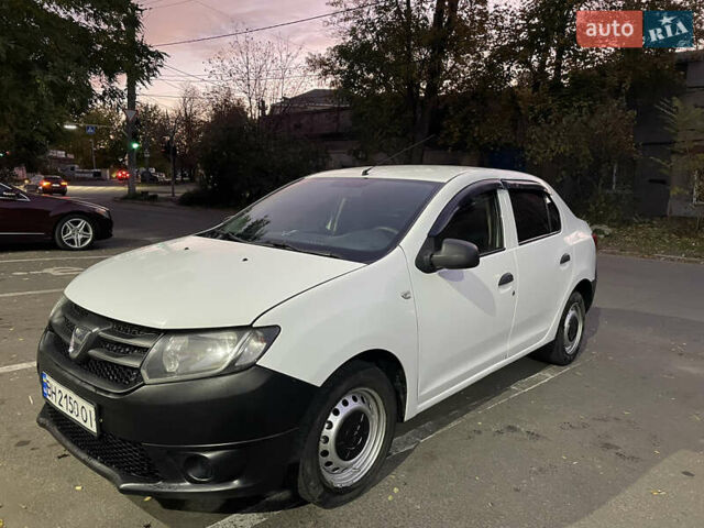 Белый Дачия Логан, объемом двигателя 1.15 л и пробегом 400 тыс. км за 4000 $, фото 1 на Automoto.ua