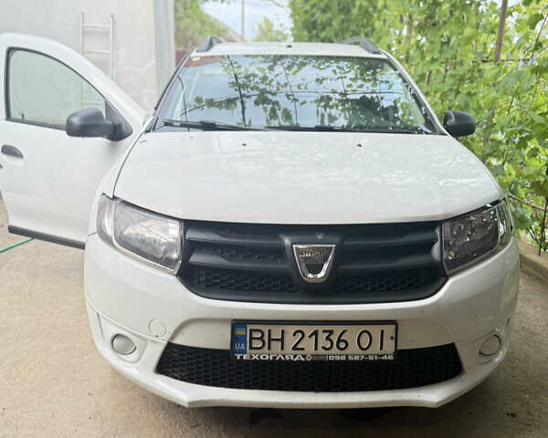 Белый Дачия Логан, объемом двигателя 1.2 л и пробегом 450 тыс. км за 3100 $, фото 1 на Automoto.ua