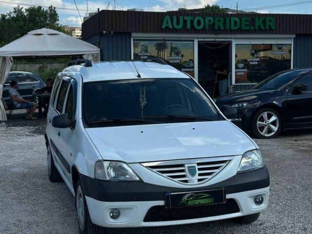 Белый Дачия Логан, объемом двигателя 1.5 л и пробегом 186 тыс. км за 4400 $, фото 1 на Automoto.ua