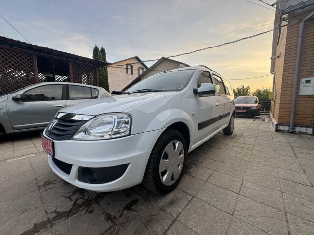 Белый Дачия Логан, объемом двигателя 1.6 л и пробегом 192 тыс. км за 5799 $, фото 1 на Automoto.ua