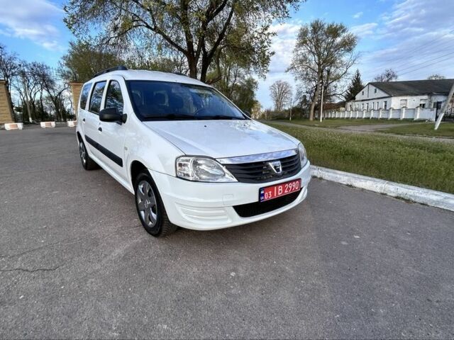 Белый Дачия Логан, объемом двигателя 1.6 л и пробегом 215 тыс. км за 5900 $, фото 1 на Automoto.ua