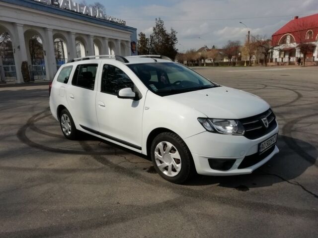 Белый Дачия Логан, объемом двигателя 1.5 л и пробегом 225 тыс. км за 6500 $, фото 1 на Automoto.ua