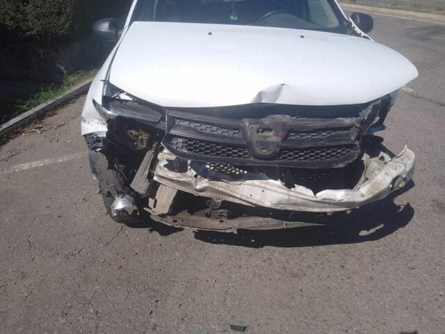 Білий Дачія Logan, об'ємом двигуна 1.1 л та пробігом 155 тис. км за 1800 $, фото 1 на Automoto.ua