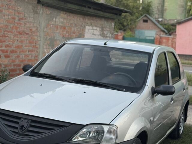 Бежевий Дачія Logan, об'ємом двигуна 1.4 л та пробігом 189 тис. км за 2700 $, фото 1 на Automoto.ua