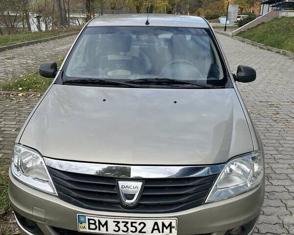 Бежевый Дачия Логан, объемом двигателя 1.4 л и пробегом 120 тыс. км за 5500 $, фото 1 на Automoto.ua