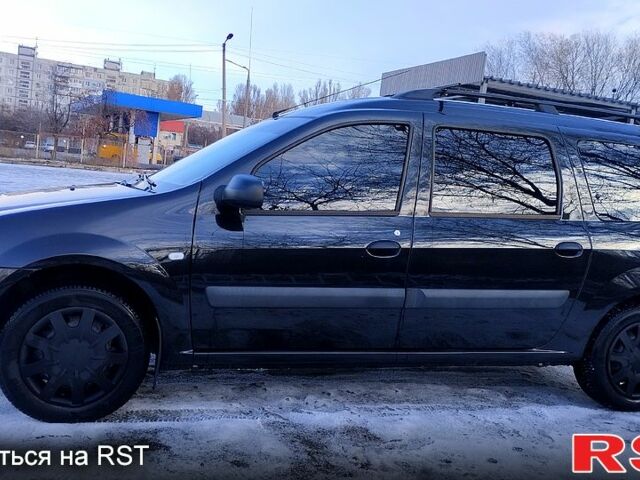 Чорний Дачія Logan, об'ємом двигуна 1.6 л та пробігом 14700 тис. км за 8000 $, фото 1 на Automoto.ua