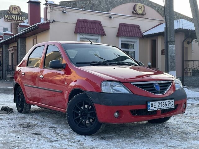 Красный Дачия Логан, объемом двигателя 1.6 л и пробегом 700 тыс. км за 1800 $, фото 1 на Automoto.ua