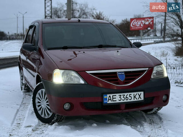 Красный Дачия Логан, объемом двигателя 1.6 л и пробегом 230 тыс. км за 3200 $, фото 1 на Automoto.ua