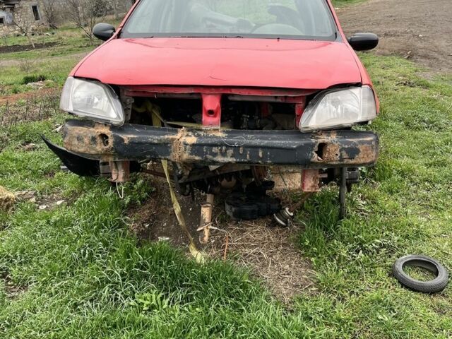 Красный Дачия Логан, объемом двигателя 1.4 л и пробегом 3 тыс. км за 300 $, фото 1 на Automoto.ua