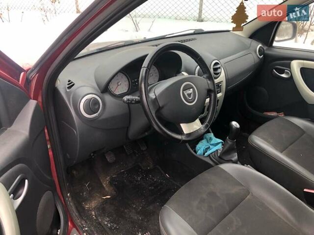 Красный Дачия Логан, объемом двигателя 1.6 л и пробегом 160 тыс. км за 6500 $, фото 1 на Automoto.ua