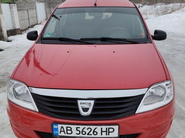 Красный Дачия Логан, объемом двигателя 1.6 л и пробегом 250 тыс. км за 4700 $, фото 1 на Automoto.ua
