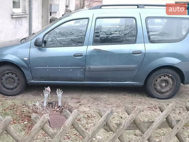 Дачія Logan, об'ємом двигуна 1.6 л та пробігом 200 тис. км за 3950 $, фото 1 на Automoto.ua