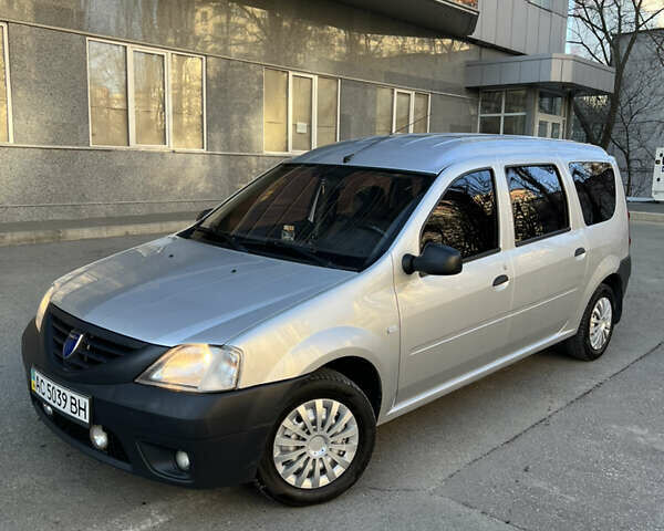 Дачия Логан, объемом двигателя 1.6 л и пробегом 164 тыс. км за 5999 $, фото 1 на Automoto.ua