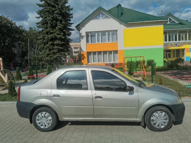 Серый Дачия Логан, объемом двигателя 1.4 л и пробегом 281 тыс. км за 1800 $, фото 1 на Automoto.ua