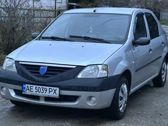 Серый Дачия Логан, объемом двигателя 1.4 л и пробегом 217 тыс. км за 3150 $, фото 1 на Automoto.ua