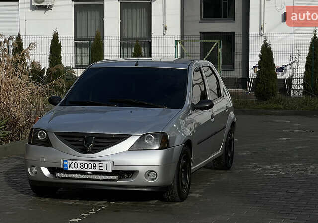 Серый Дачия Логан, объемом двигателя 1.4 л и пробегом 529 тыс. км за 3299 $, фото 1 на Automoto.ua