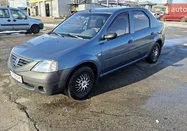 Серый Дачия Логан, объемом двигателя 1.39 л и пробегом 203 тыс. км за 2900 $, фото 1 на Automoto.ua