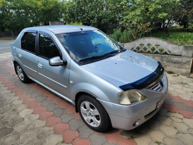 Серый Дачия Логан, объемом двигателя 1.6 л и пробегом 250 тыс. км за 3200 $, фото 1 на Automoto.ua