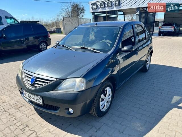 Серый Дачия Логан, объемом двигателя 1.39 л и пробегом 290 тыс. км за 3750 $, фото 1 на Automoto.ua