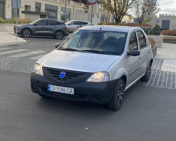 Серый Дачия Логан, объемом двигателя 1.39 л и пробегом 280 тыс. км за 2100 $, фото 1 на Automoto.ua