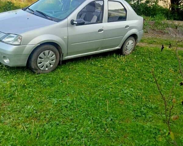 Сірий Дачія Logan, об'ємом двигуна 1.4 л та пробігом 165 тис. км за 3300 $, фото 1 на Automoto.ua