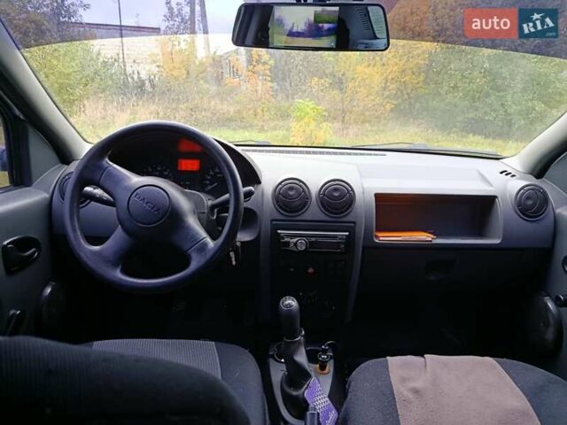 Сірий Дачія Logan, об'ємом двигуна 1.39 л та пробігом 177 тис. км за 3300 $, фото 1 на Automoto.ua