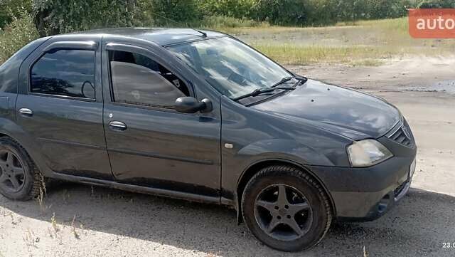 Серый Дачия Логан, объемом двигателя 1.4 л и пробегом 300 тыс. км за 2550 $, фото 1 на Automoto.ua