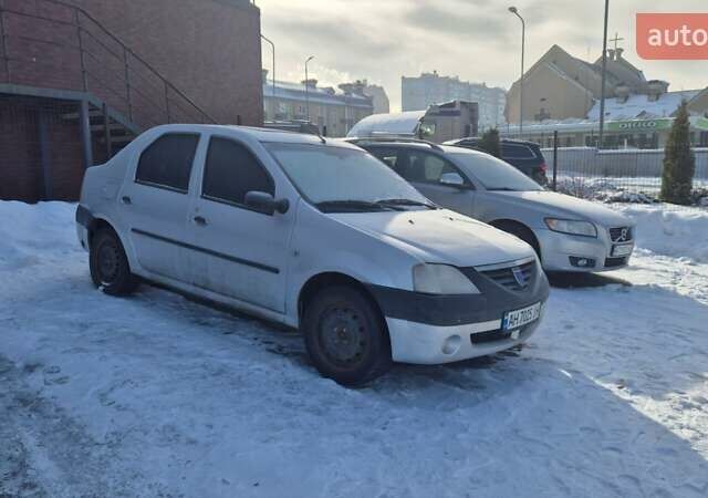 Серый Дачия Логан, объемом двигателя 1.6 л и пробегом 200 тыс. км за 2600 $, фото 1 на Automoto.ua