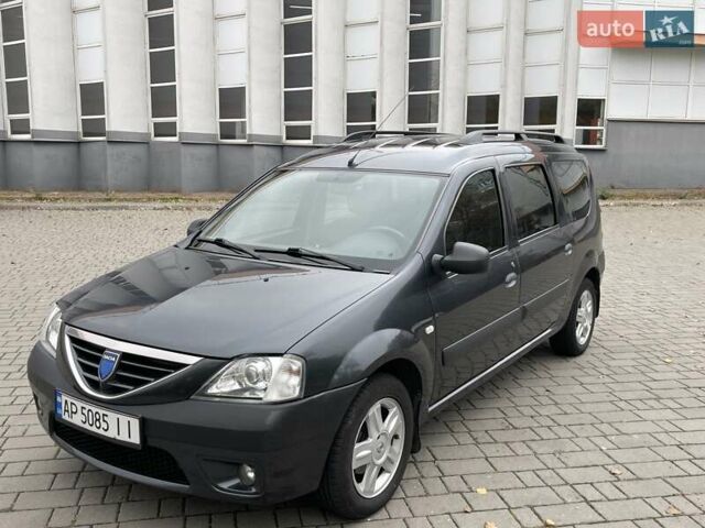 Серый Дачия Логан, объемом двигателя 1.6 л и пробегом 186 тыс. км за 3950 $, фото 1 на Automoto.ua