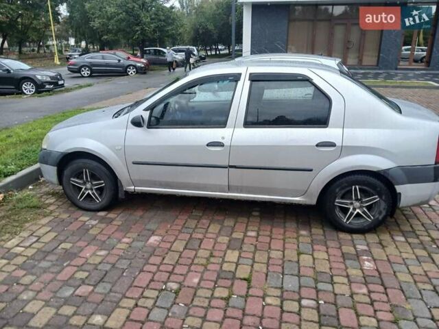 Сірий Дачія Logan, об'ємом двигуна 1.4 л та пробігом 160 тис. км за 3200 $, фото 1 на Automoto.ua