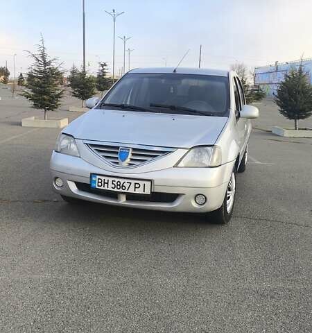 Сірий Дачія Logan, об'ємом двигуна 1.6 л та пробігом 290 тис. км за 3800 $, фото 1 на Automoto.ua