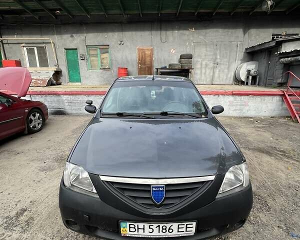 Серый Дачия Логан, объемом двигателя 1.4 л и пробегом 360 тыс. км за 1800 $, фото 1 на Automoto.ua