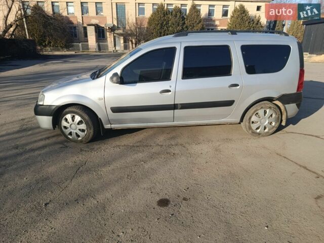 Серый Дачия Логан, объемом двигателя 1.6 л и пробегом 236 тыс. км за 5100 $, фото 1 на Automoto.ua
