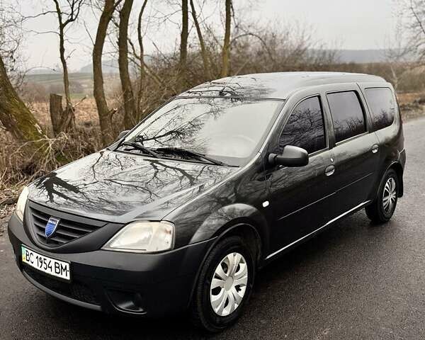 Серый Дачия Логан, объемом двигателя 1.6 л и пробегом 285 тыс. км за 4700 $, фото 1 на Automoto.ua