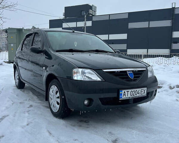 Серый Дачия Логан, объемом двигателя 1.39 л и пробегом 151 тыс. км за 3870 $, фото 1 на Automoto.ua