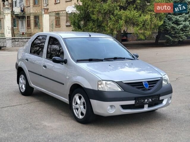 Серый Дачия Логан, объемом двигателя 1.4 л и пробегом 116 тыс. км за 3800 $, фото 1 на Automoto.ua