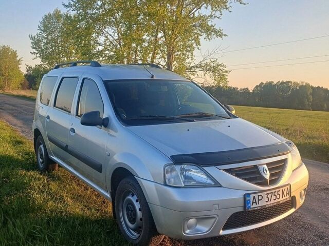 Серый Дачия Логан, объемом двигателя 1.6 л и пробегом 175 тыс. км за 5400 $, фото 1 на Automoto.ua