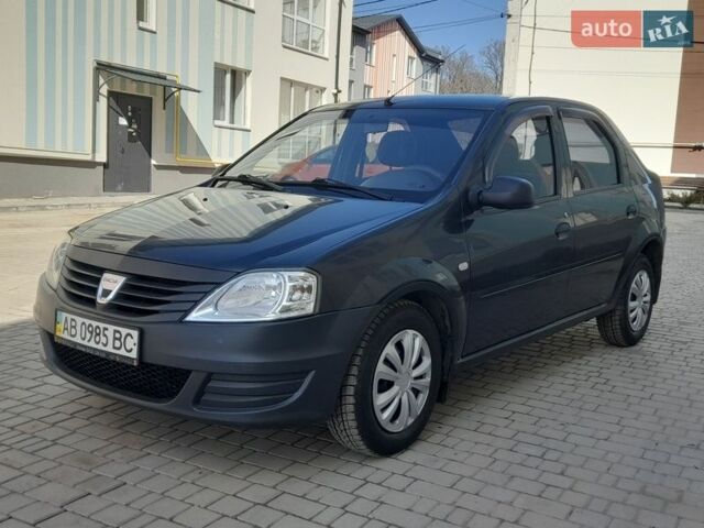 Серый Дачия Логан, объемом двигателя 1.4 л и пробегом 180 тыс. км за 3950 $, фото 1 на Automoto.ua