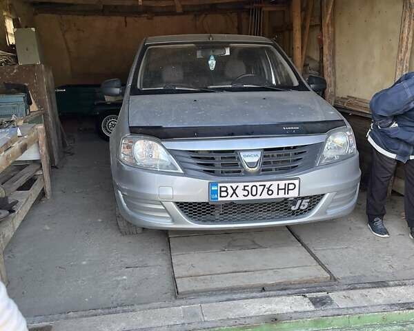 Серый Дачия Логан, объемом двигателя 1.39 л и пробегом 118 тыс. км за 3400 $, фото 1 на Automoto.ua