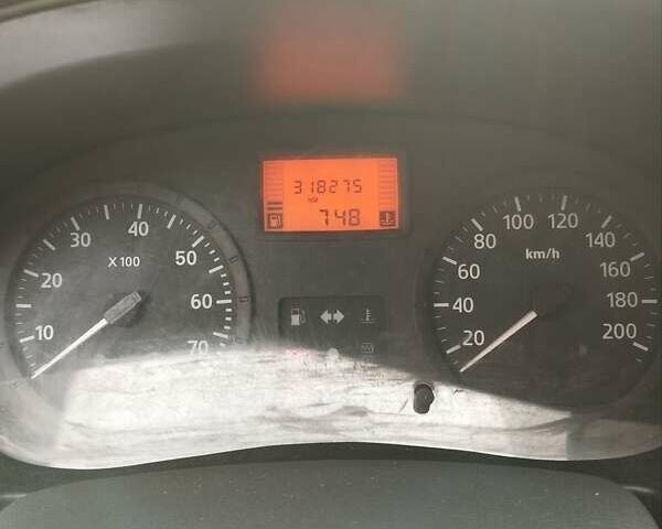 Серый Дачия Логан, объемом двигателя 1.4 л и пробегом 318 тыс. км за 2200 $, фото 1 на Automoto.ua