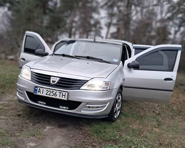 Серый Дачия Логан, объемом двигателя 1.6 л и пробегом 231 тыс. км за 4100 $, фото 1 на Automoto.ua
