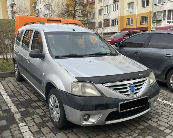 Сірий Дачія Logan, об'ємом двигуна 1.6 л та пробігом 259 тис. км за 3800 $, фото 1 на Automoto.ua