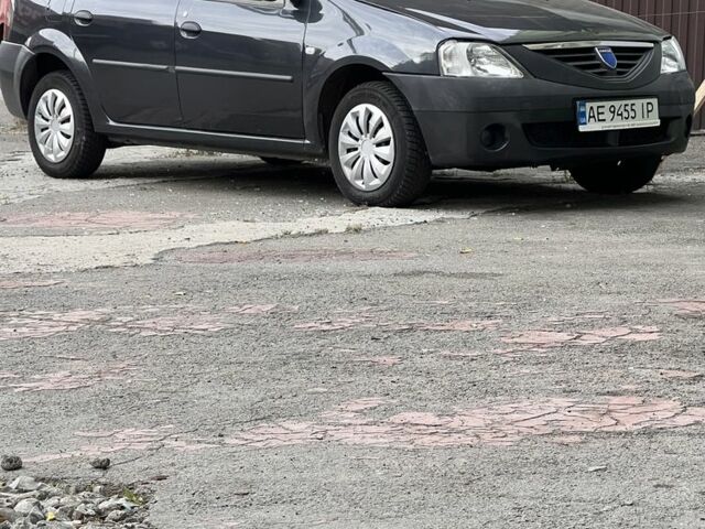Серый Дачия Логан, объемом двигателя 1.4 л и пробегом 90 тыс. км за 3316 $, фото 1 на Automoto.ua