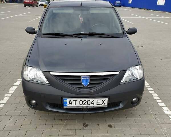 Серый Дачия Логан, объемом двигателя 1.4 л и пробегом 124 тыс. км за 4800 $, фото 1 на Automoto.ua