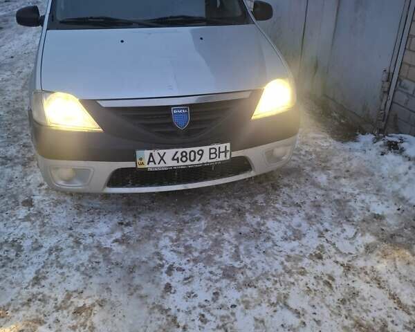 Сірий Дачія Logan, об'ємом двигуна 1.6 л та пробігом 298 тис. км за 3500 $, фото 1 на Automoto.ua