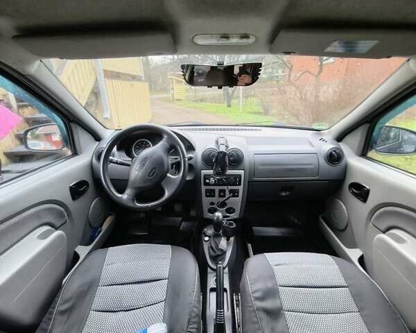 Сірий Дачія Logan, об'ємом двигуна 1.6 л та пробігом 236 тис. км за 5000 $, фото 1 на Automoto.ua