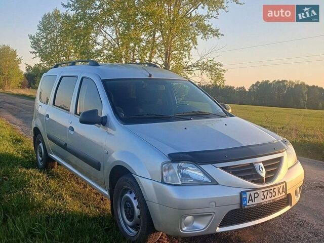 Серый Дачия Логан, объемом двигателя 1.6 л и пробегом 180 тыс. км за 5600 $, фото 1 на Automoto.ua