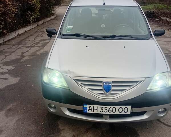 Сірий Дачія Logan, об'ємом двигуна 1.6 л та пробігом 324 тис. км за 3200 $, фото 1 на Automoto.ua
